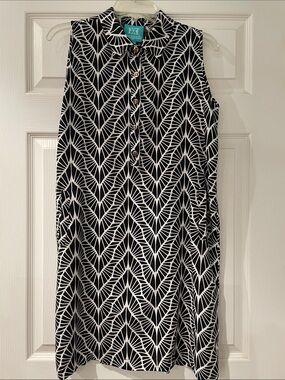 Escapada Black and White 100% Rayon Geometric dress with pockets